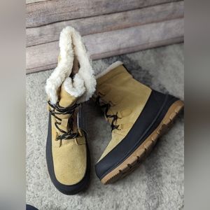 NWT Thermal snow boots 👢